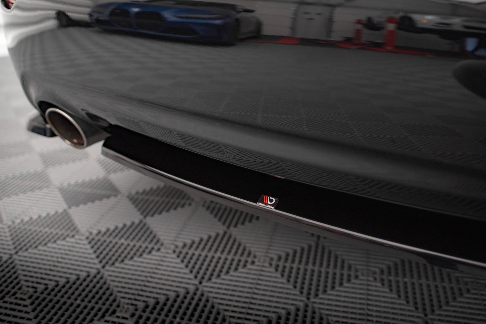 Central Rear Splitter Infiniti Q50 S Mk1 - 4
