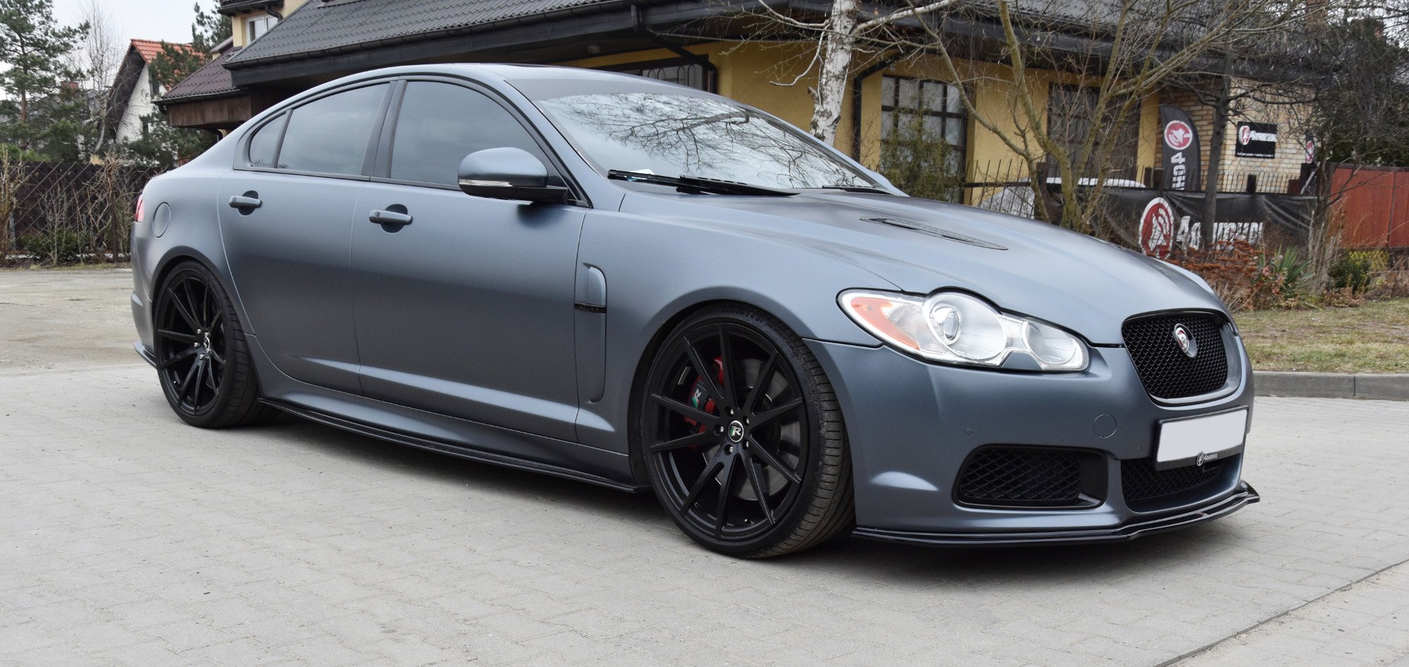 Front Splitter V.1 Jaguar XF- R (2007-2011) - 2