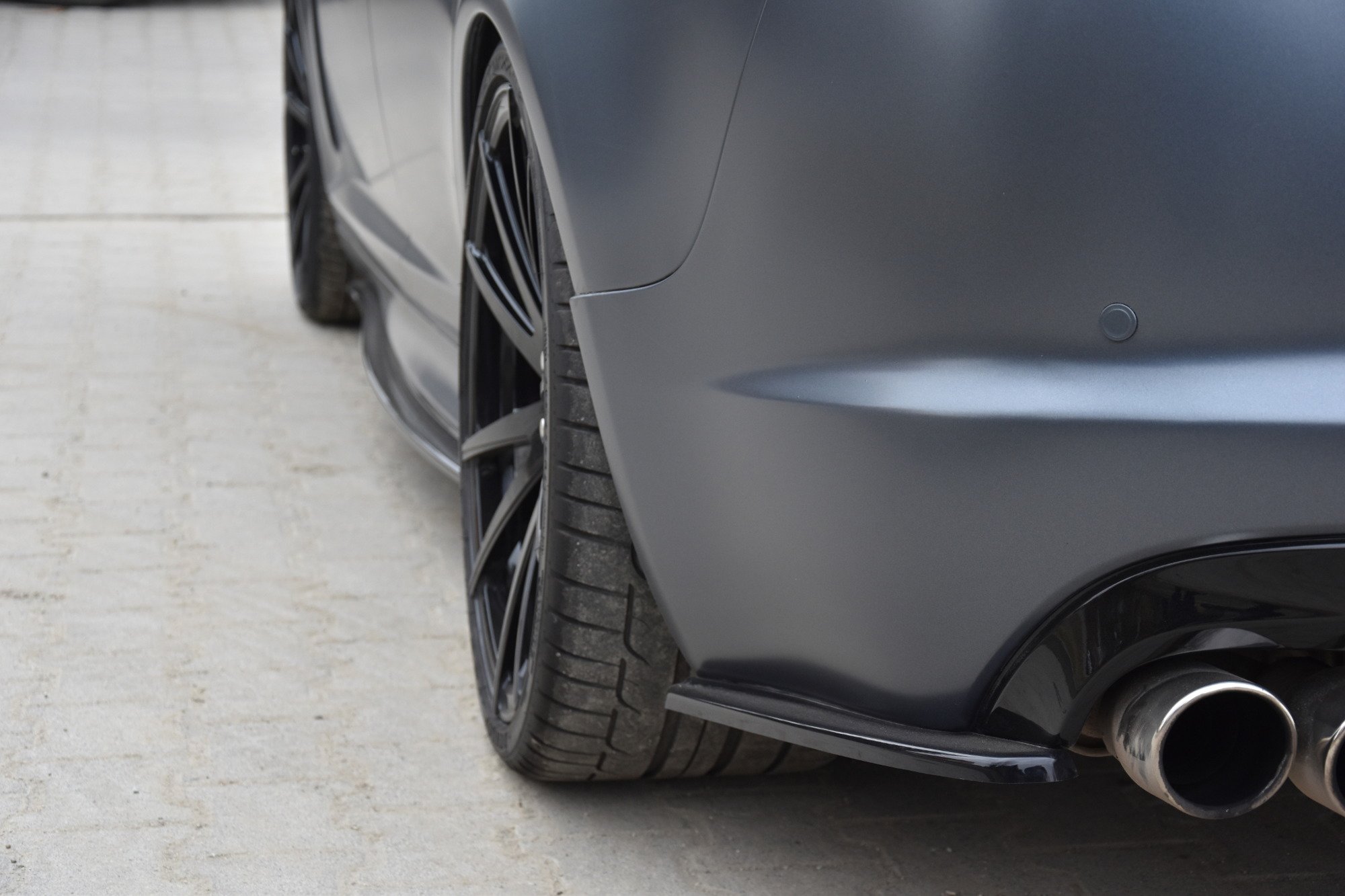 Rear Side Splitters Jaguar XF- R (2007-2011) - 2
