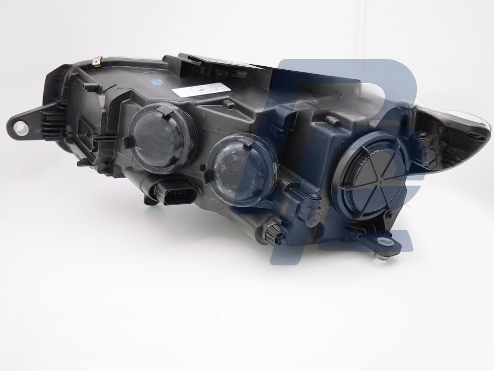 Right Headlight TYC for VW Passat CC 2008–2012 - 2
