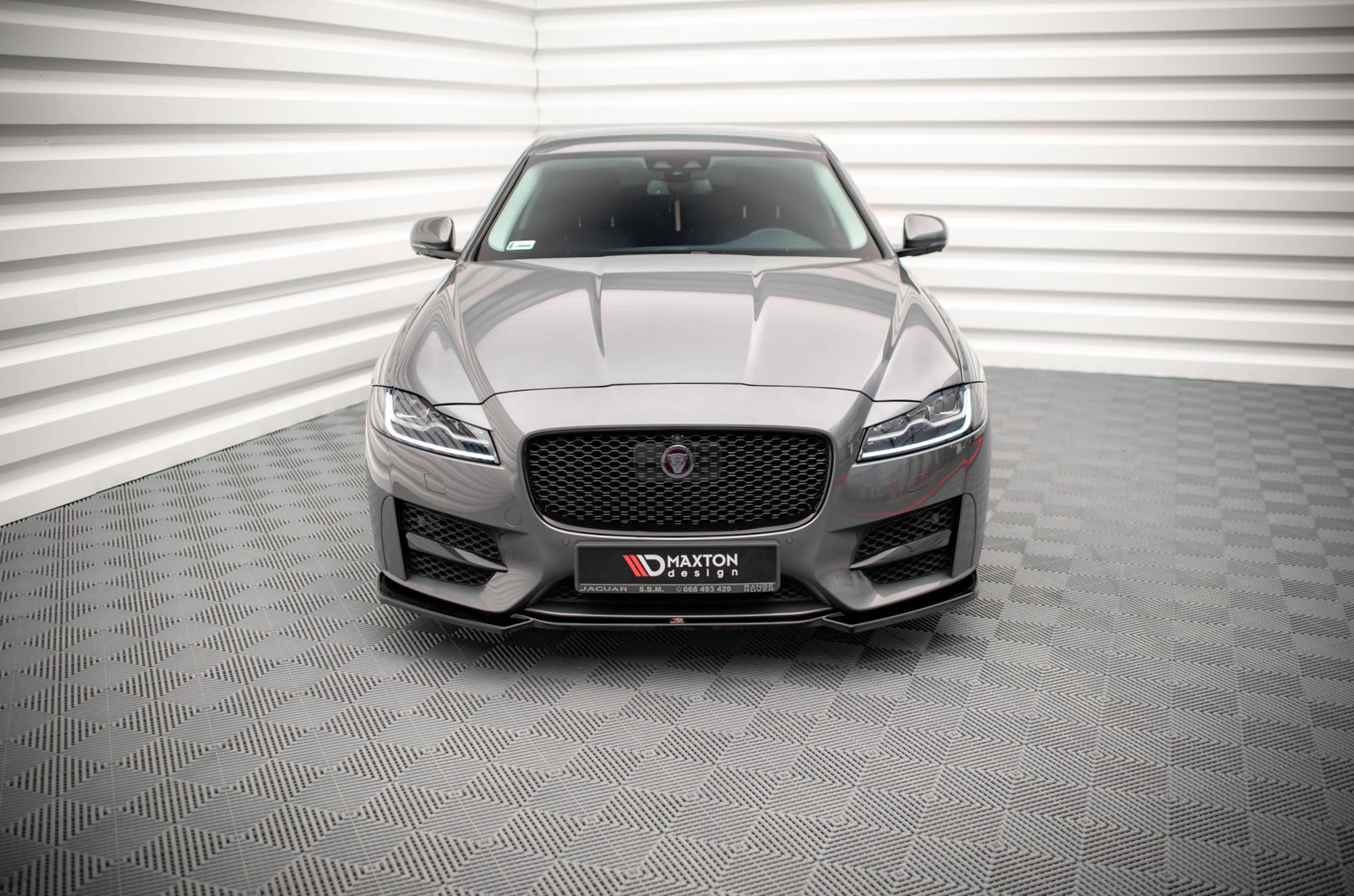 Front Splitter V.1 Jaguar XF R-sport MK2 (2015-2020) - 2