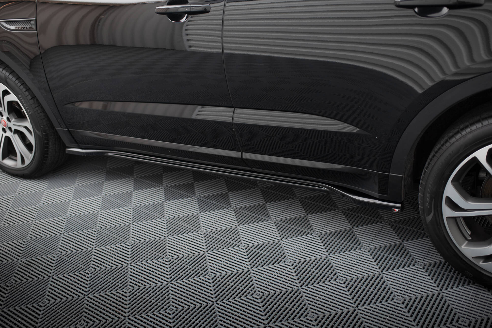 Side Skirts Diffusers Jaguar E-Pace R-Dynamic Mk1 - 4