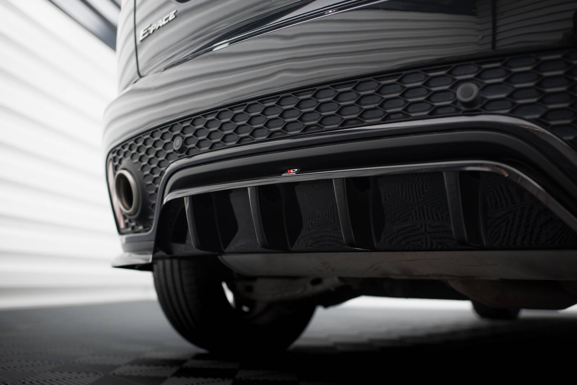 Central Rear Splitter (Vertical Bars) Jaguar E-Pace R-Dynamic Mk1 - 5