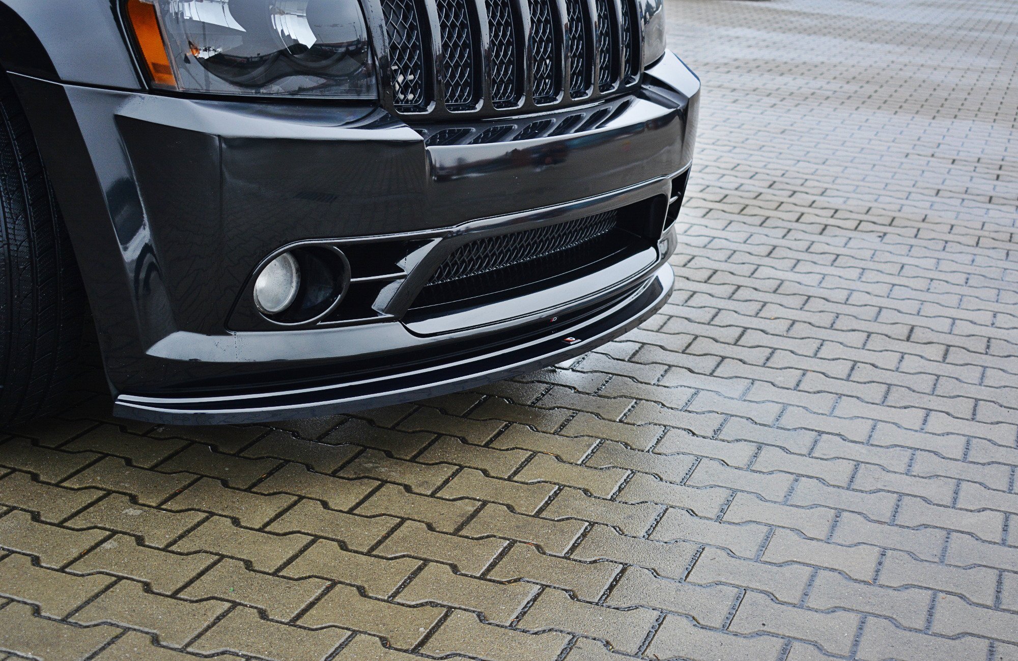 Front Splitter V.1 JEEP Grand Cherokee WK SRT8 (2005-2010) - 4
