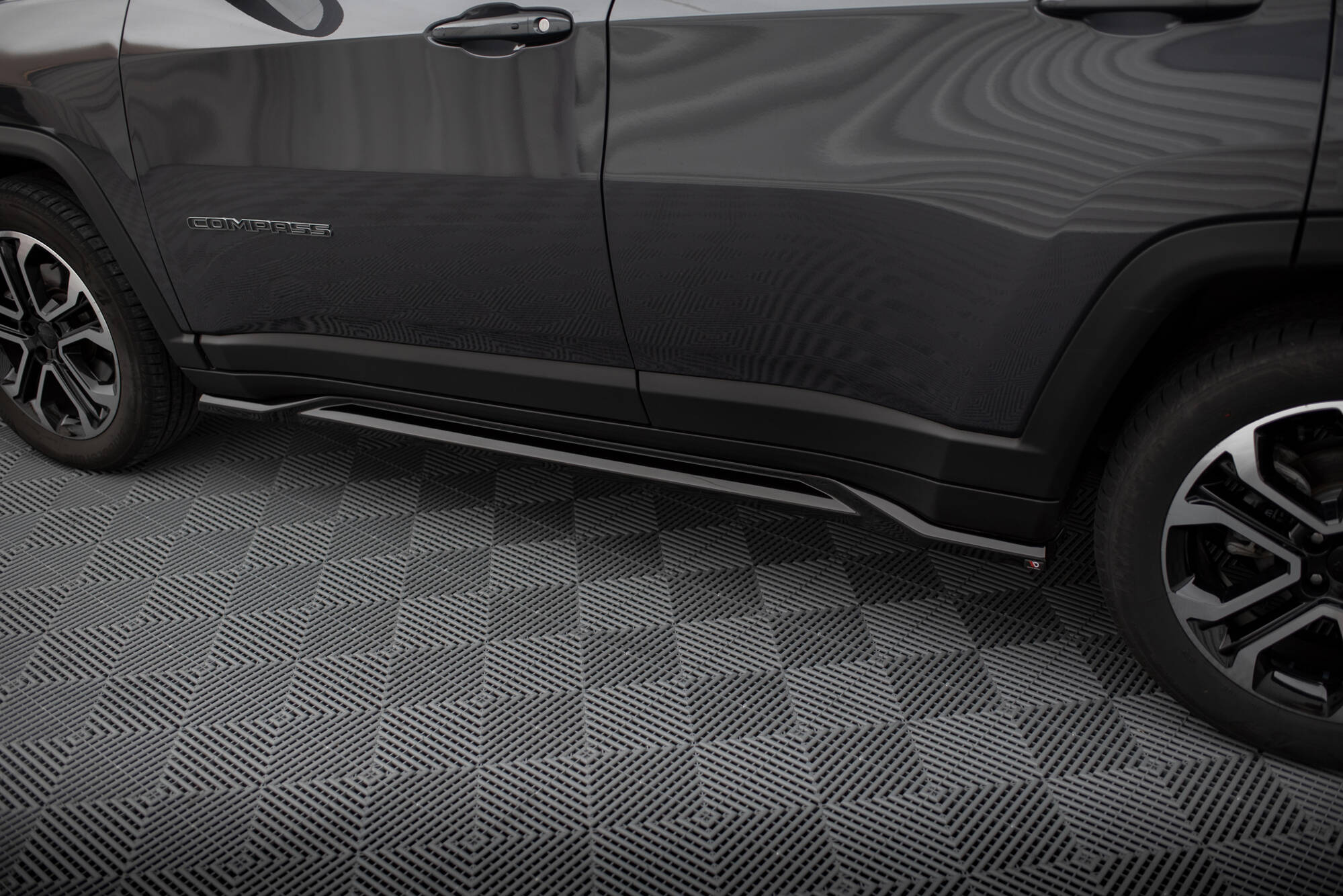 Side Skirts Diffusers Jeep Compass Limited Mk2 Facelift - 4