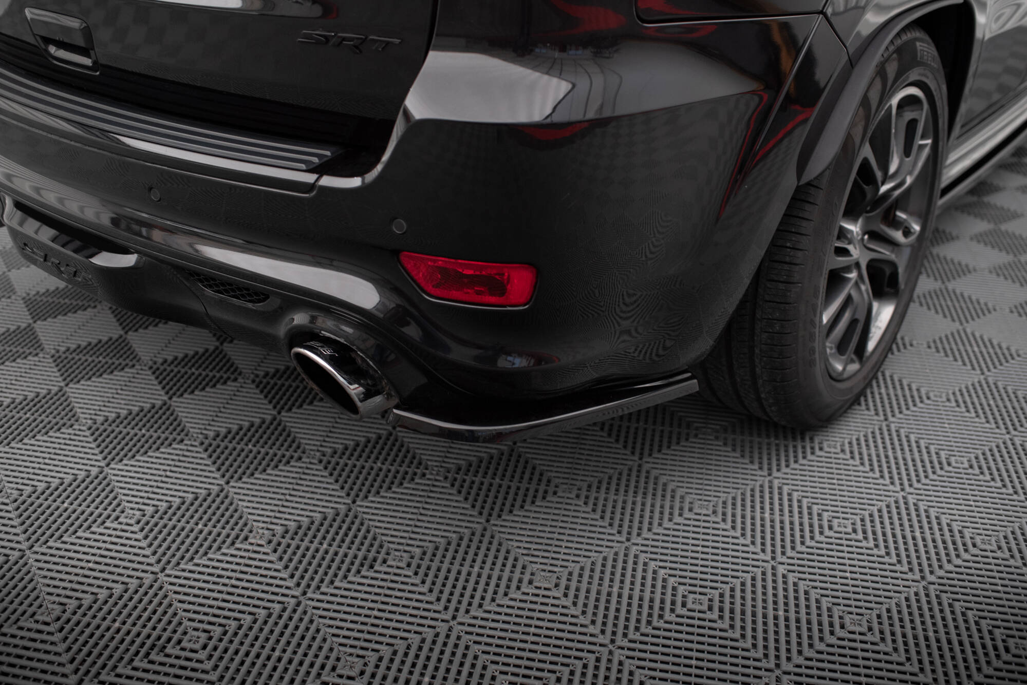 Rear Side Splitters Jeep Grand Cherokee SRT WK2 Facelift - 3