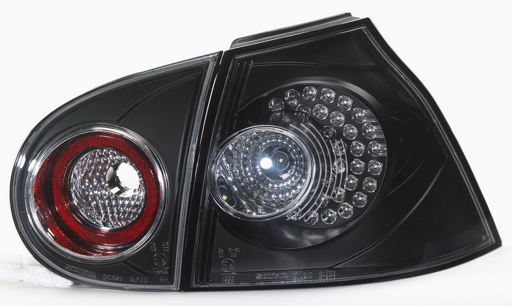 VW GOLF V 03+ SVARTA LED BAKLAMPOR
