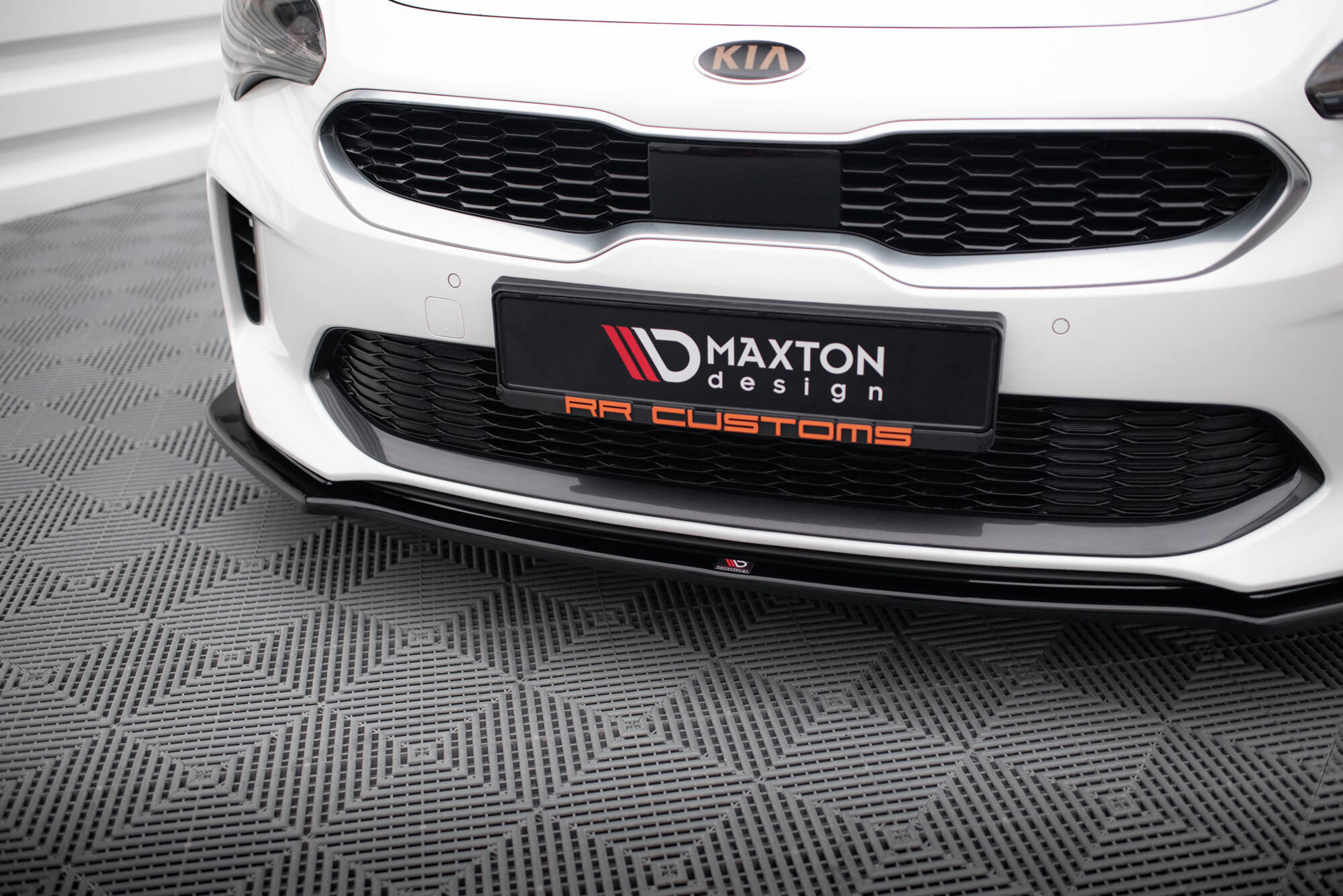 Front Splitter V.1 Kia Stinger GT / GT-Line / Standard Mk1 - 4