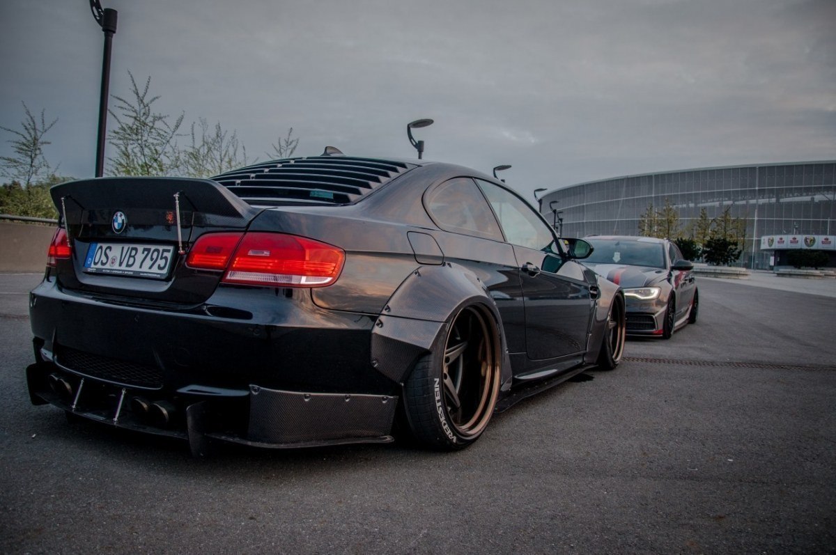 BMW M3 E92 REAR WINDOW LOUVER - 2