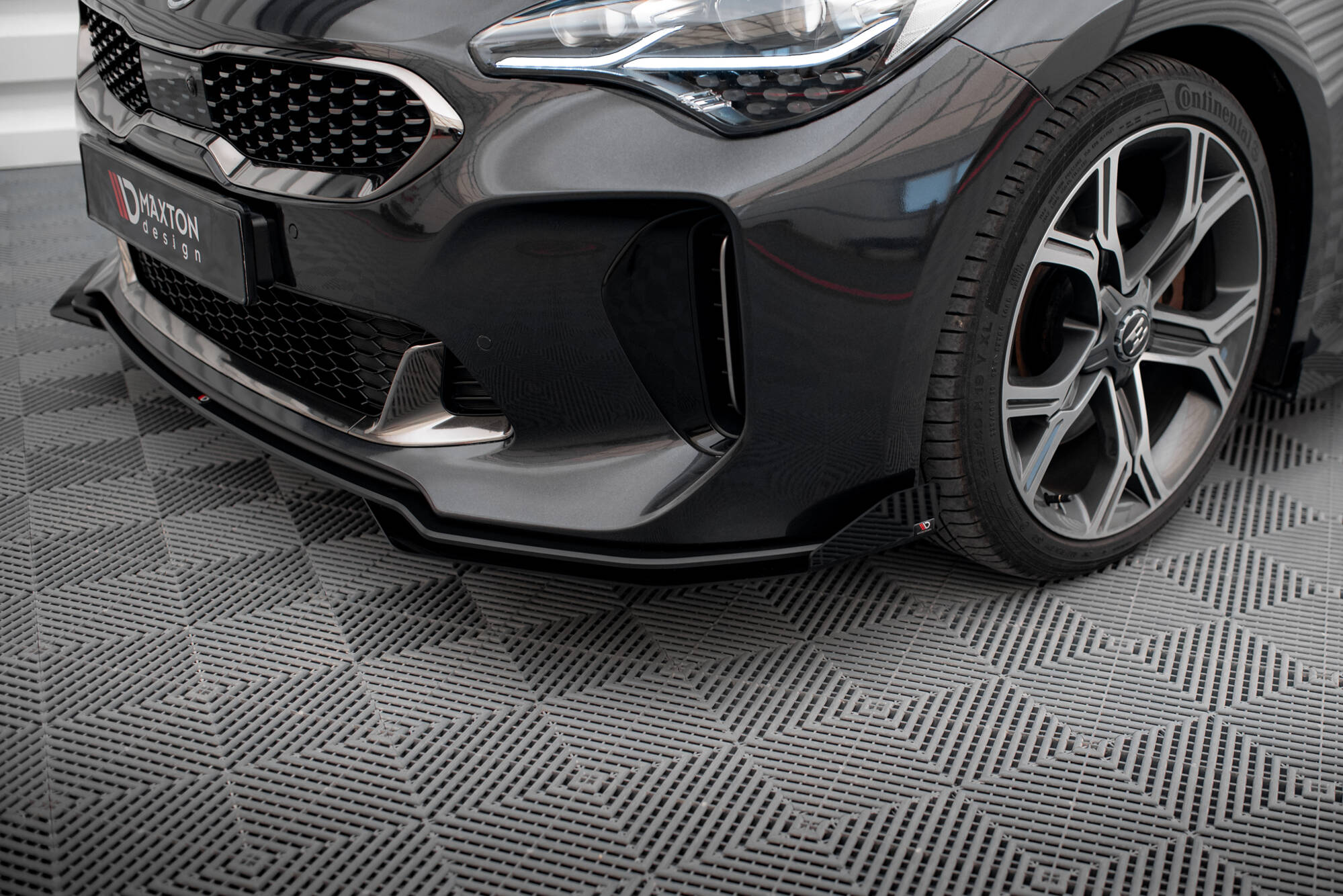 Front Flaps Kia Stinger GT / GT-Line / Standard Mk1 - 4