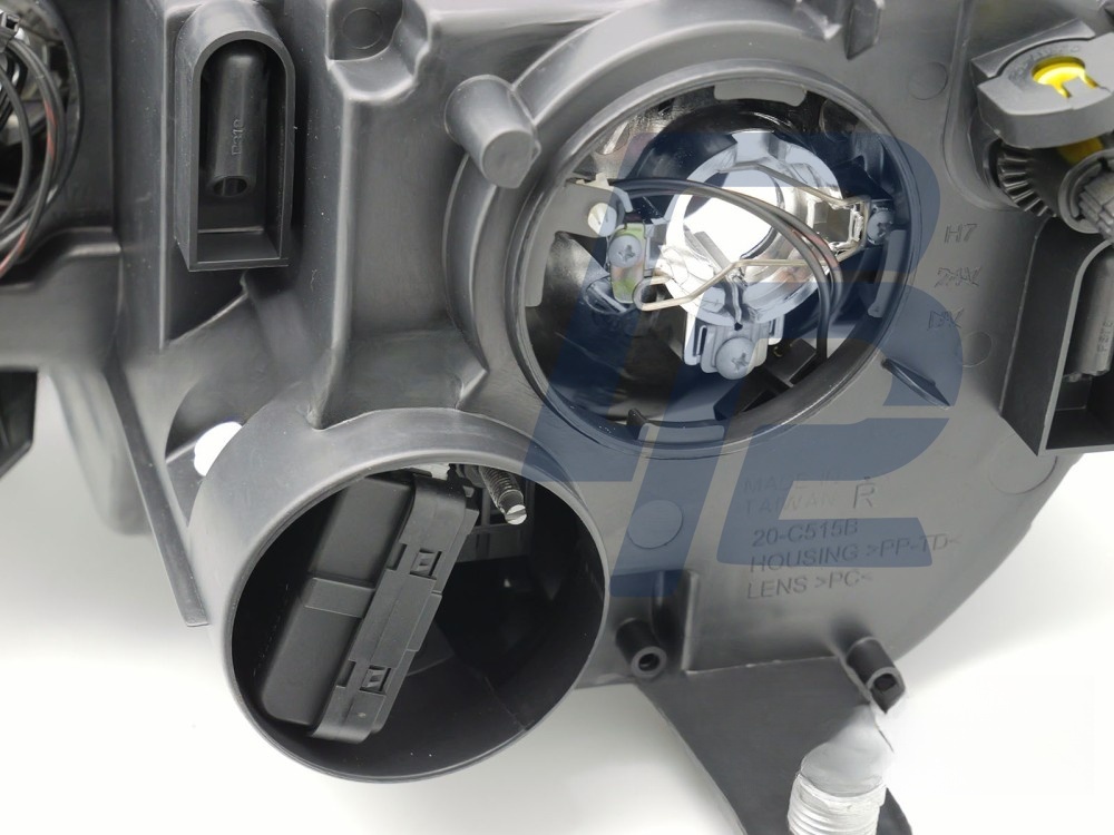 Left Headlight TYC for VW Passat B7 2010–2014 - 4