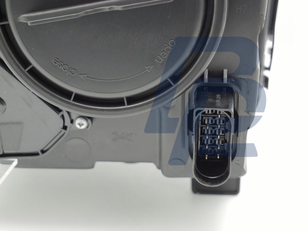 Right Headlight TYC for VW Crafter I 2006–2013 - 4