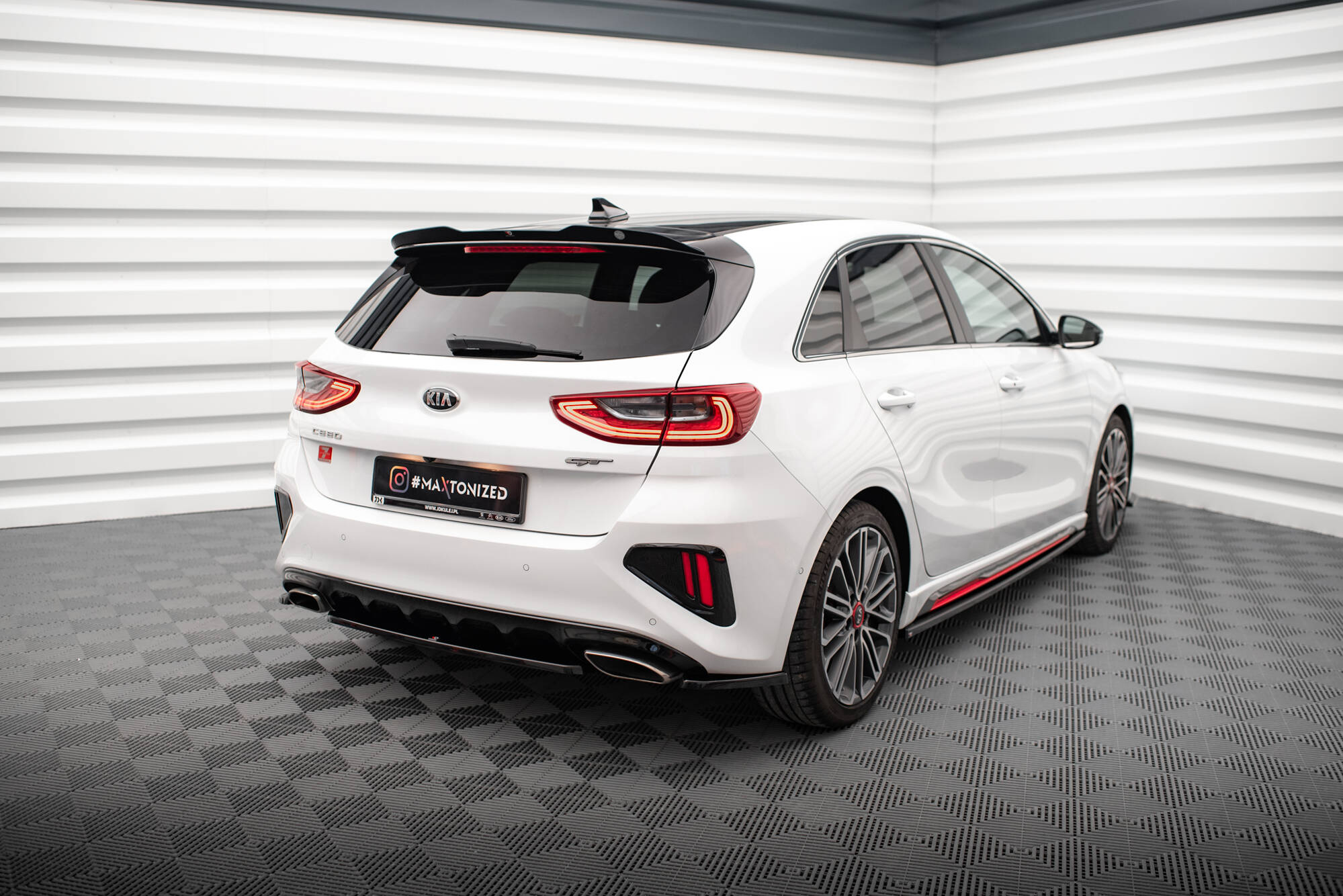 Rear Side Splitters Kia Ceed GT Mk3 - 2