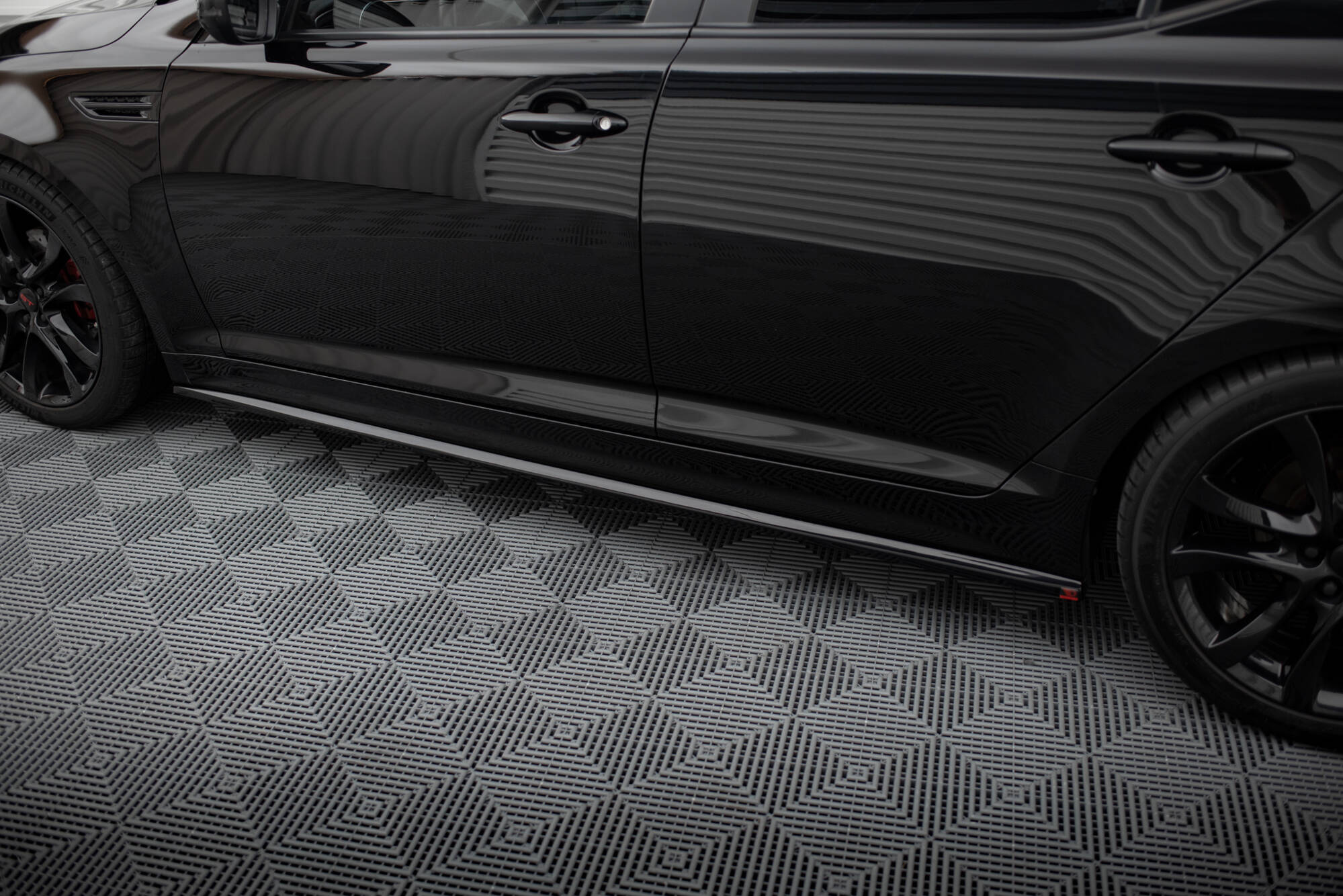 Side Skirts Diffusers Kia Optima Mk3 - 3