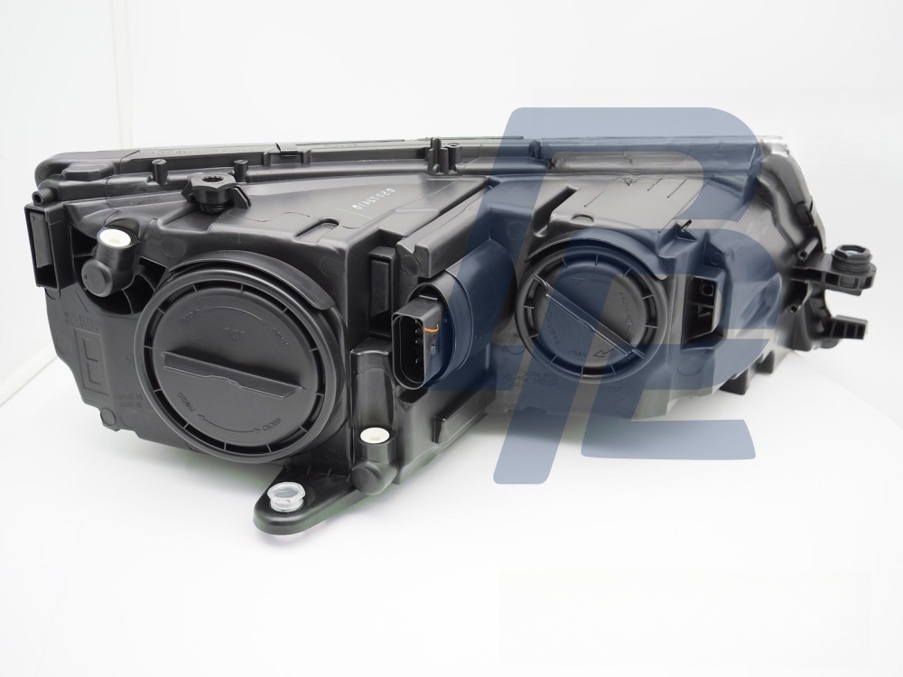 Left Headlight TYC for Skoda Octavia III 2016–2020 - 2