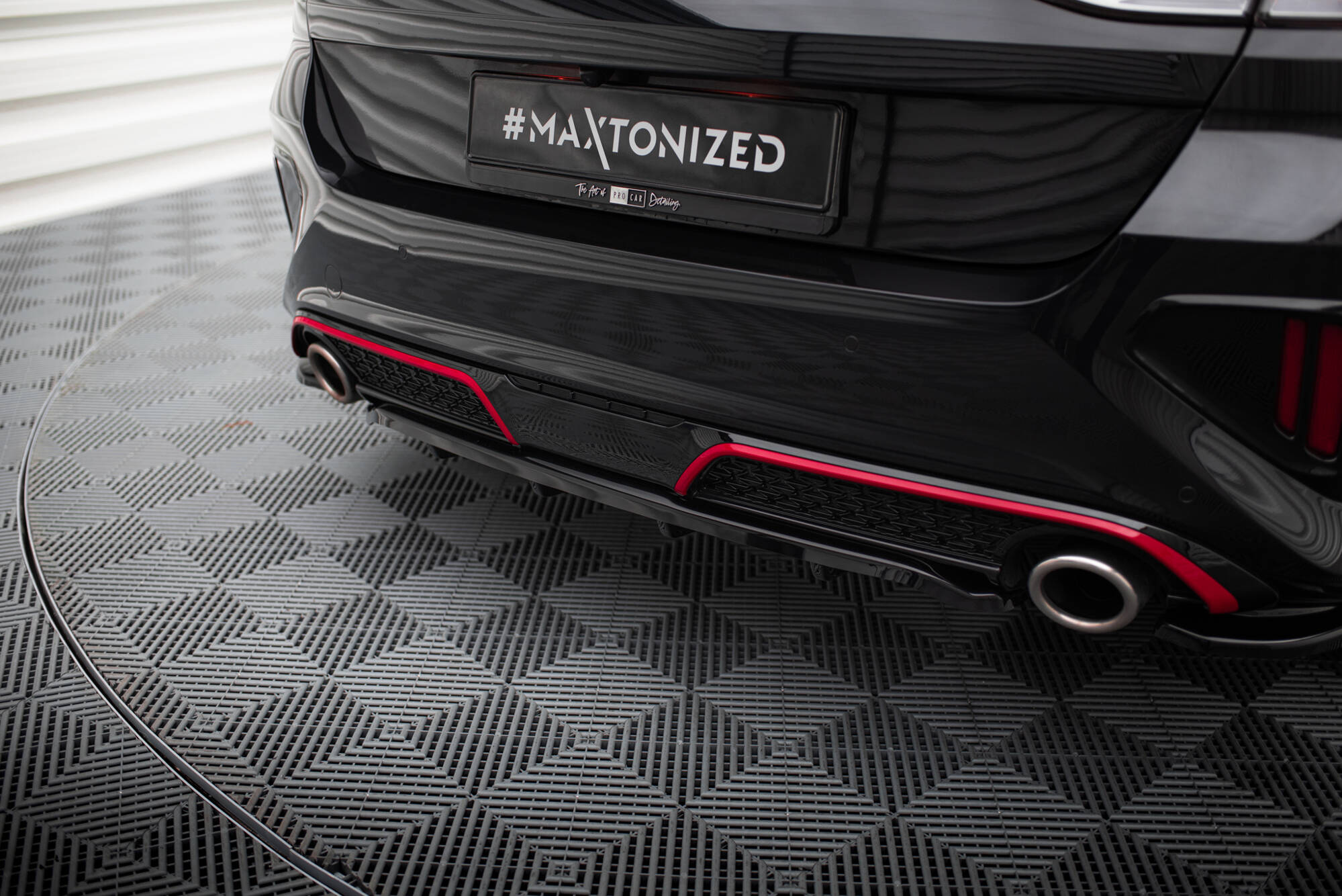 Central Rear Splitter (Vertical Bars) Kia Ceed GT Mk3 Facelift - 2