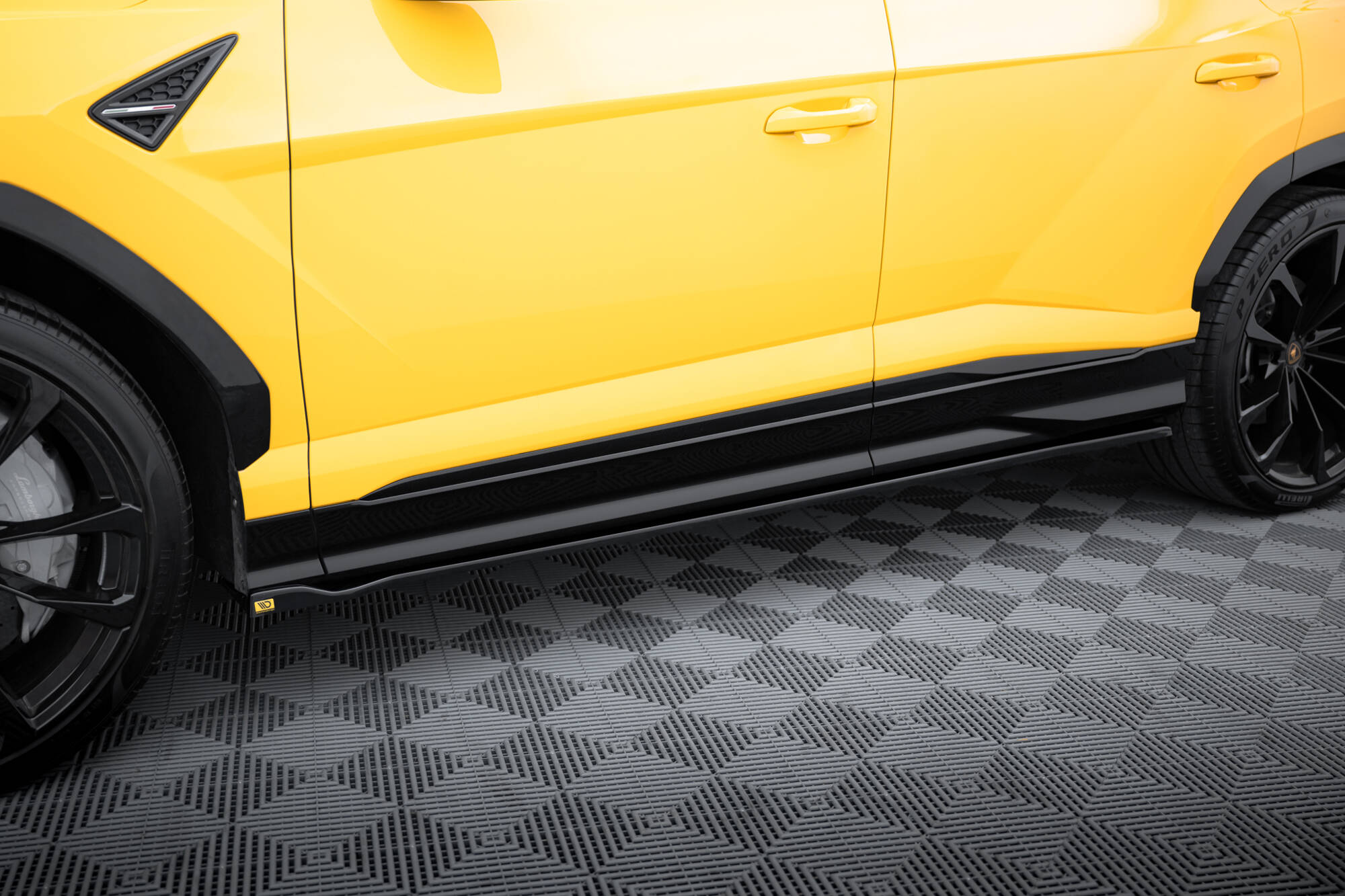 Side Skirts Diffusers Lamborghini URUS Mk1 - 3