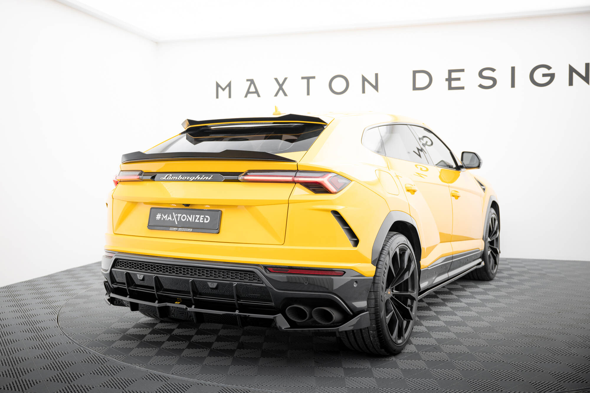 Upper Spoiler CAP Lamborghini Urus Mk1 - 4