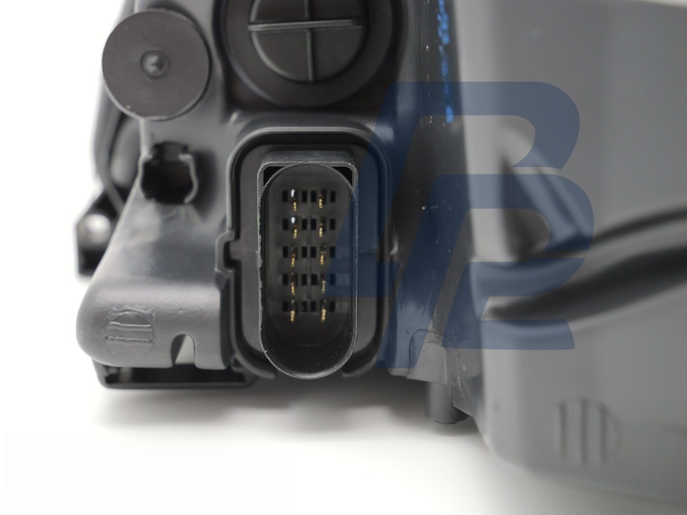 Xenon Headlight Black Right Side TYC for Ford Focus MK2 2008–2010 - 2