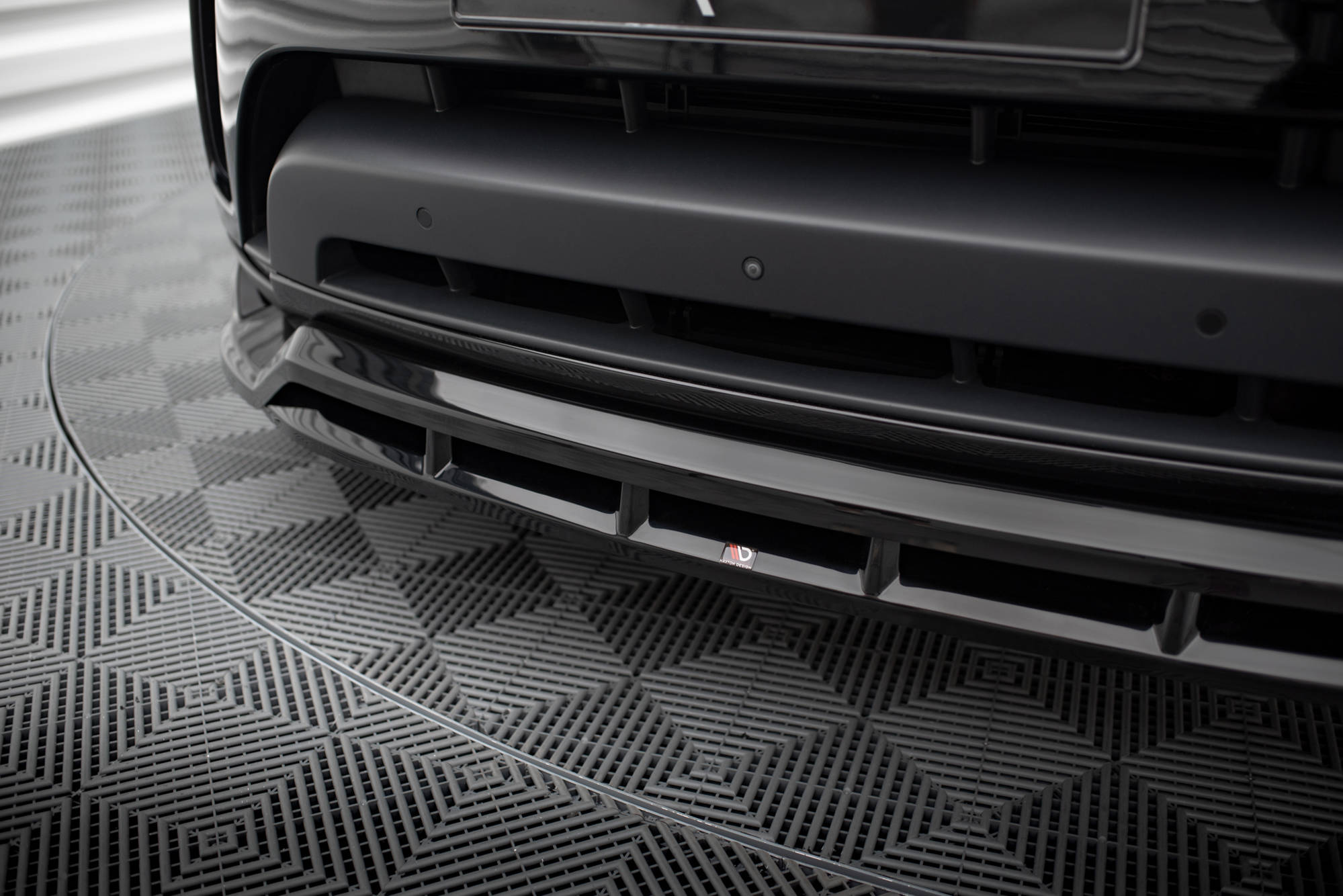 Front Splitter Land Rover Discovery HSE Mk5 - 4