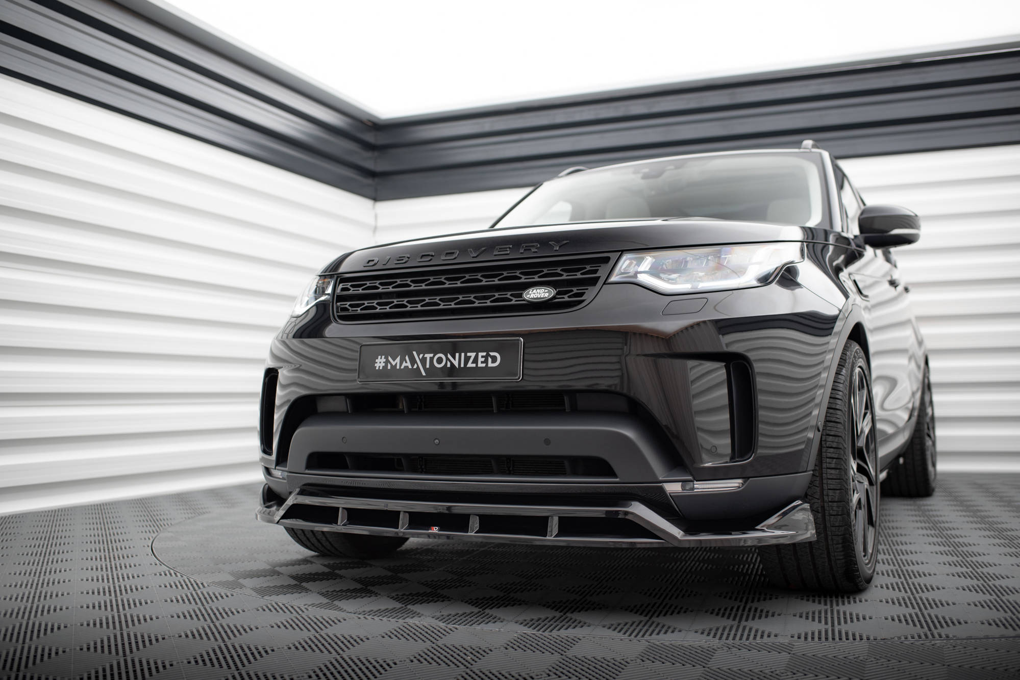 Front Splitter Land Rover Discovery HSE Mk5 - 2