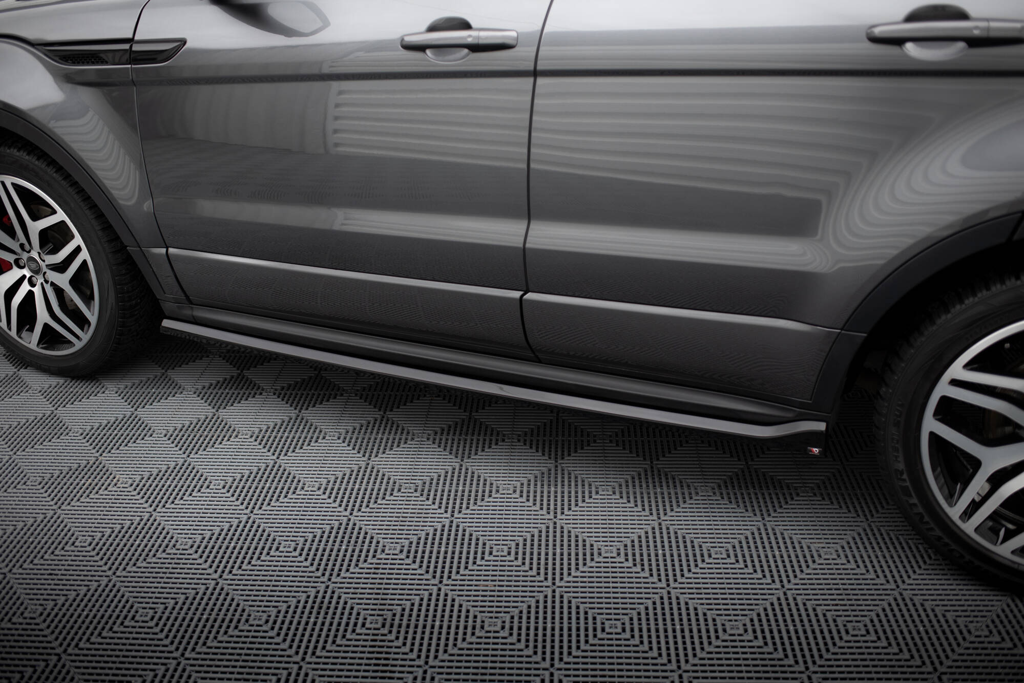 Side Skirts Diffusers Land Rover Range Rover Evoque HSE Dynamic Mk1 Facelift - 4