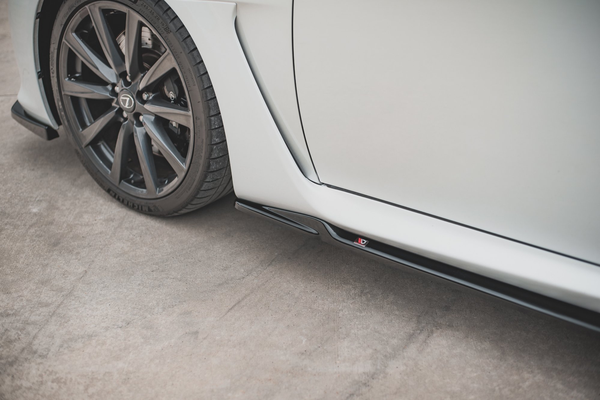 Side Skirts Diffusers Lexus IS F MK2 (2007-2013) - 4