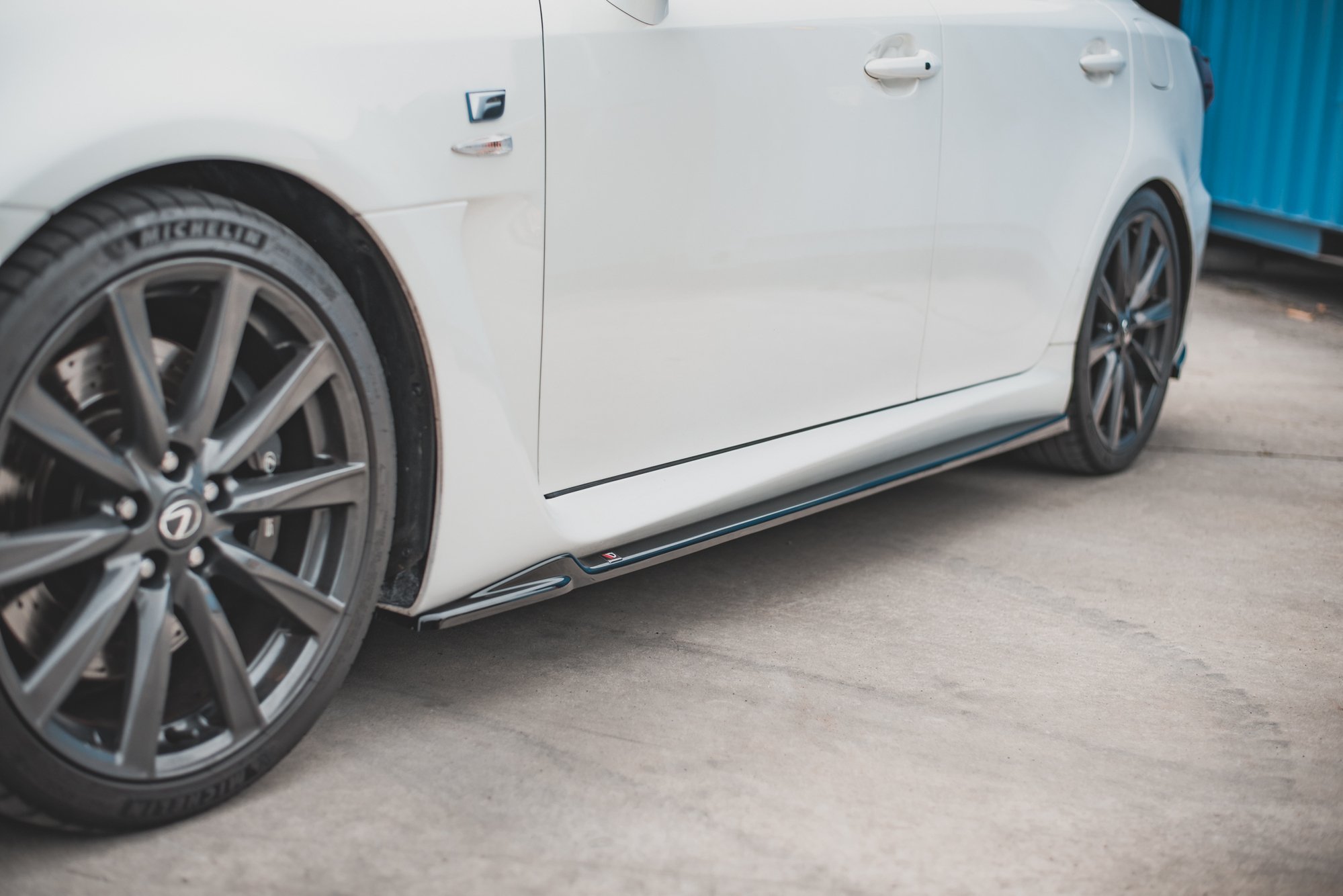 Side Skirts Diffusers Lexus IS F MK2 (2007-2013) - 3