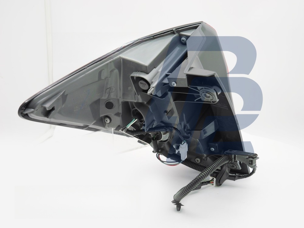 LED Tail Light Right Side TYC for Honda HR-V II 2015–2018 - 3