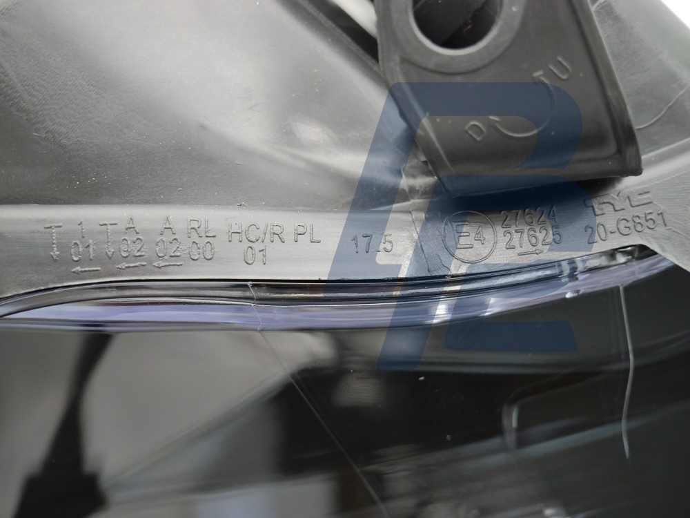 Right Headlight TYC for Toyota Auris II 2015–2018 - 6