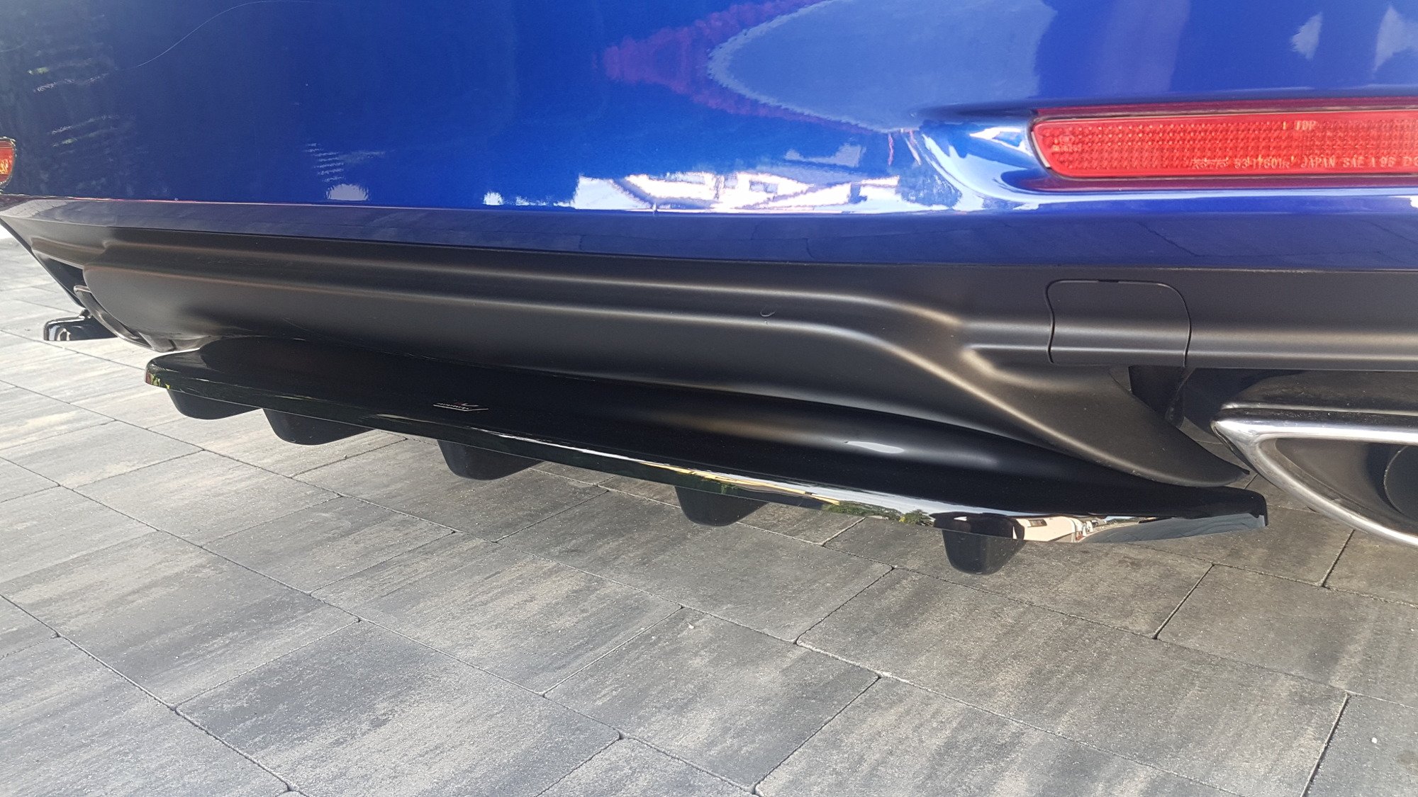 Central Rear Splitter (With Vertical Bars) Lexus RC (2014-UP) - 3
