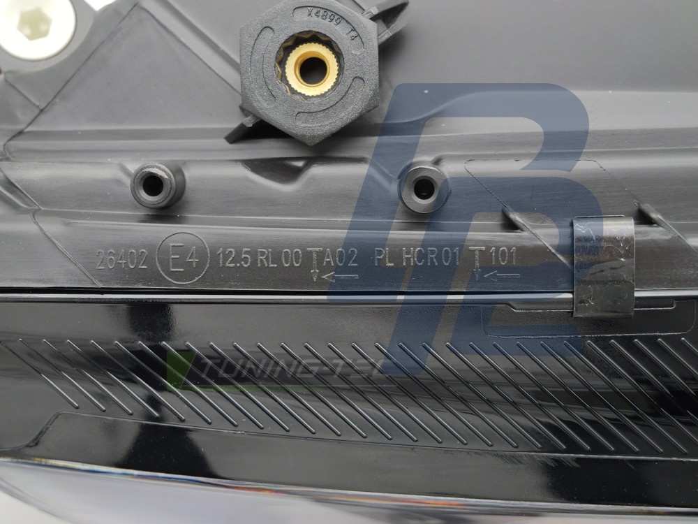 Right Headlight TYC for Skoda Octavia III 2016–2020 - 5