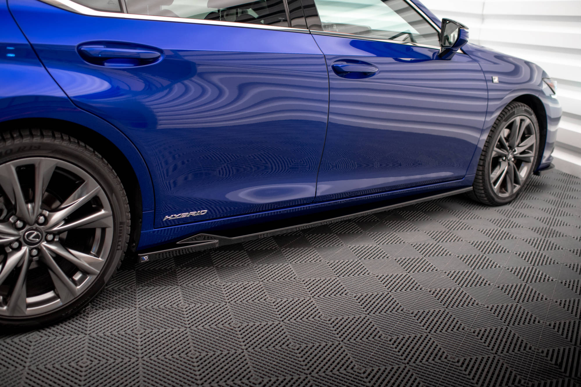 Side Skirts Diffusers Lexus ES F Sport Mk7 - 2