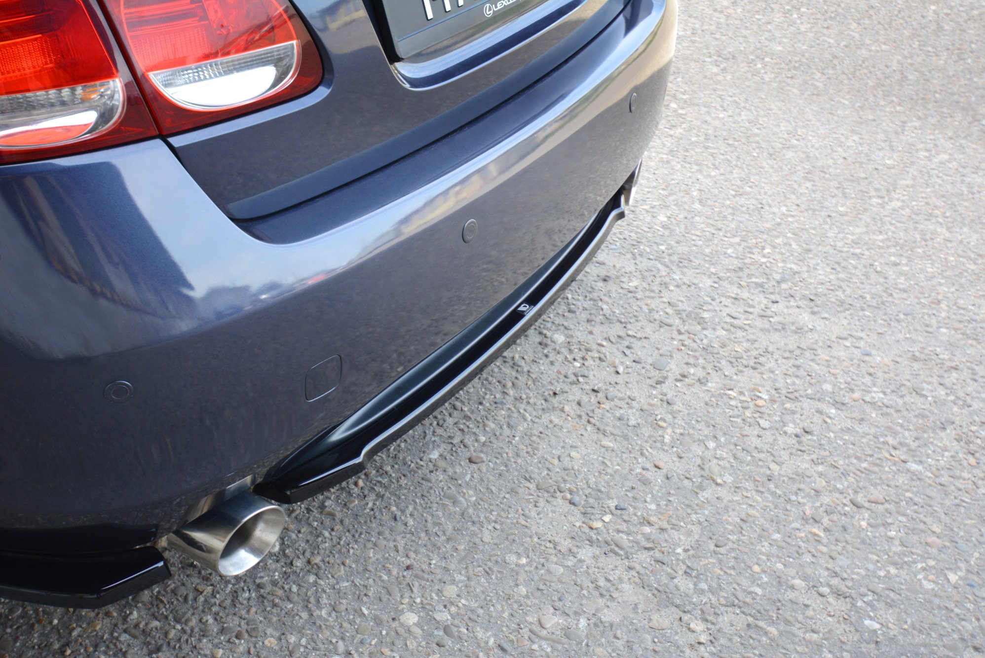 Central Rear Splitter Lexus GS Mk3 - 4