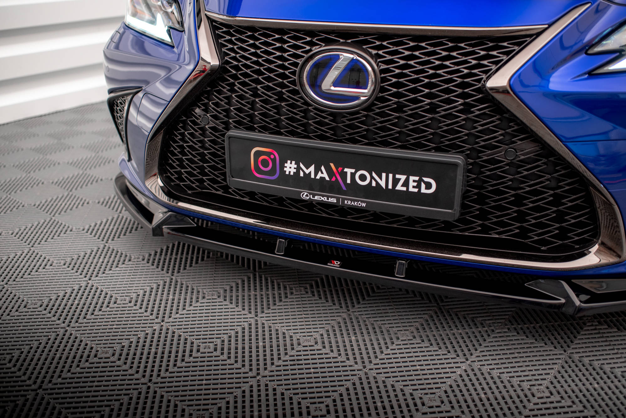 Front Splitter V.2 Lexus ES F Sport Mk7 - 3