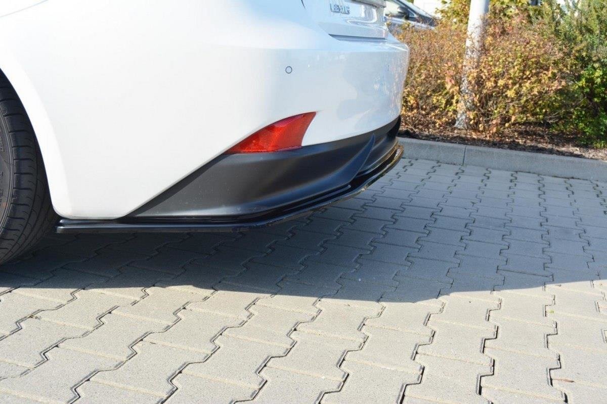 Central Rear Splitter Lexus IS 300H Mk3 - 2