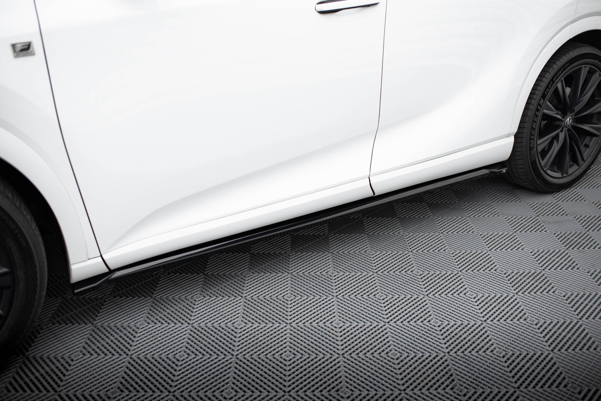 Side Skirts Diffusers Lexus RX F-Sport Mk5 - 3