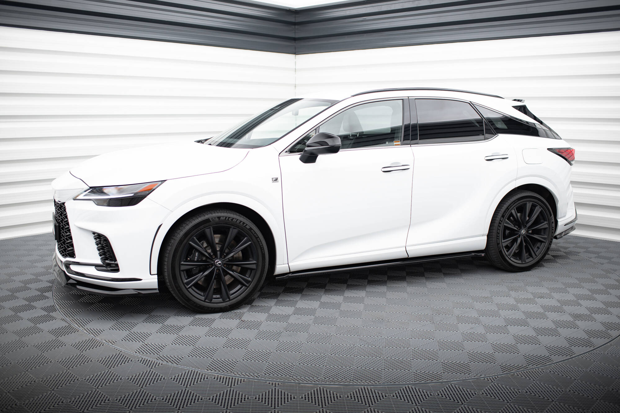 Side Skirts Diffusers Lexus RX F-Sport Mk5 - 2