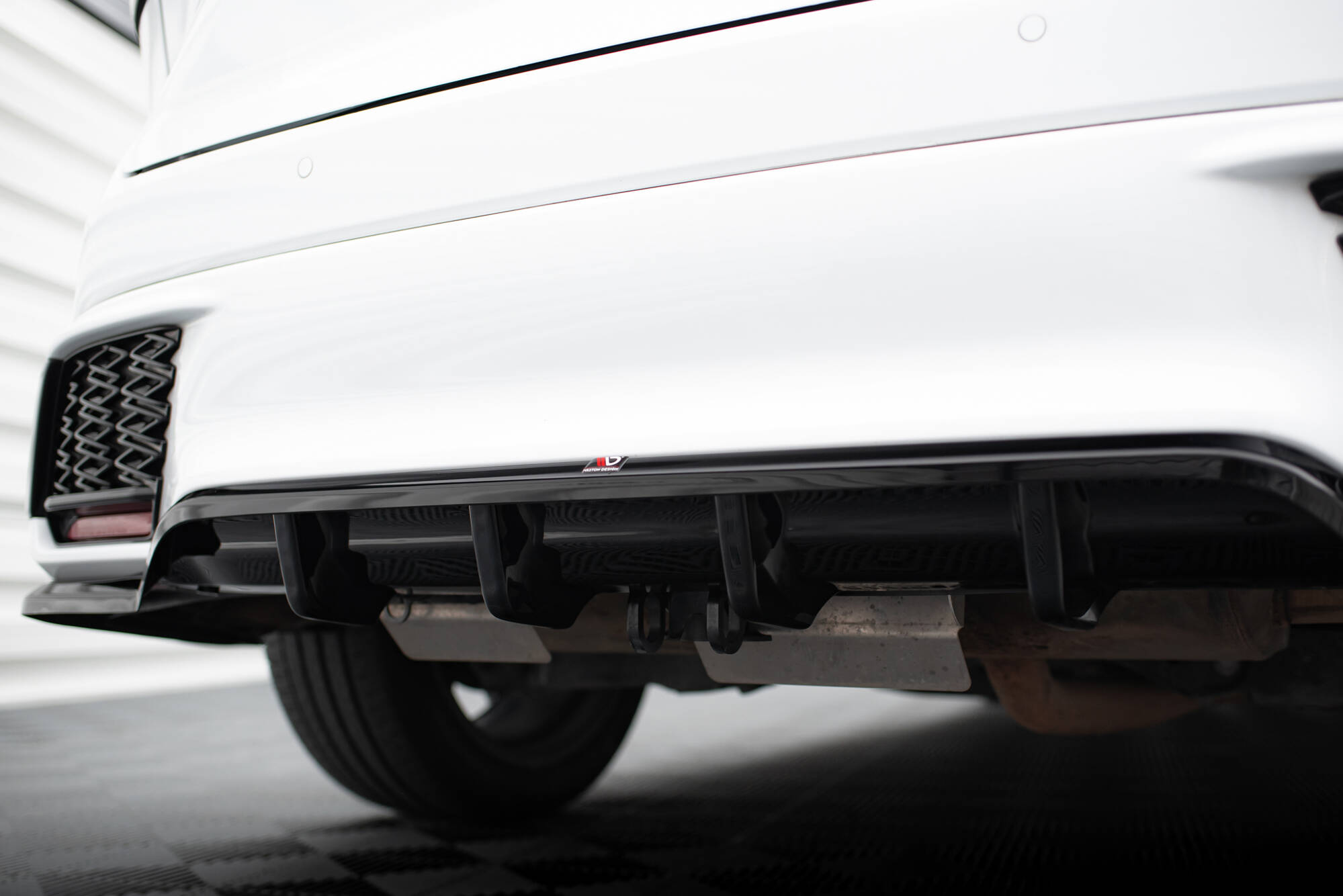 Rear Splitter (Vertical Bars) Lexus RX F-Sport Mk5 - 4
