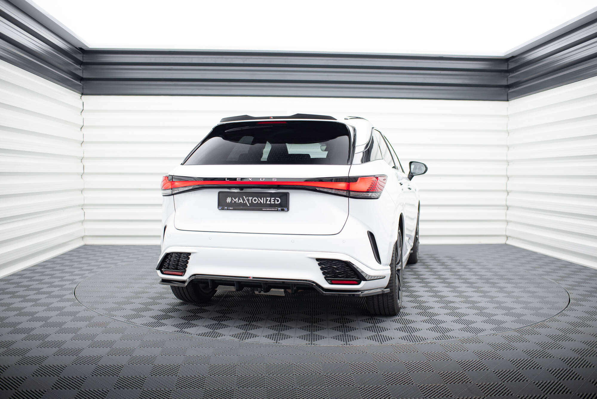 Rear Splitter (Vertical Bars) Lexus RX F-Sport Mk5 - 2
