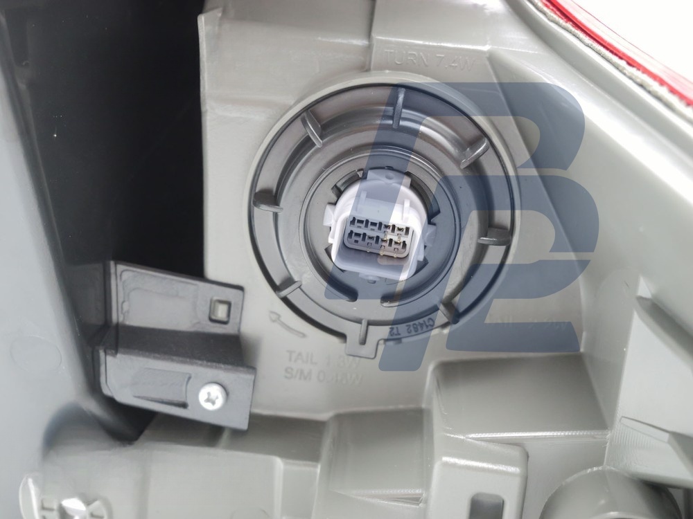 LED Tail Light Left Side TYC for Honda CR-V V 2016–2019 - 4