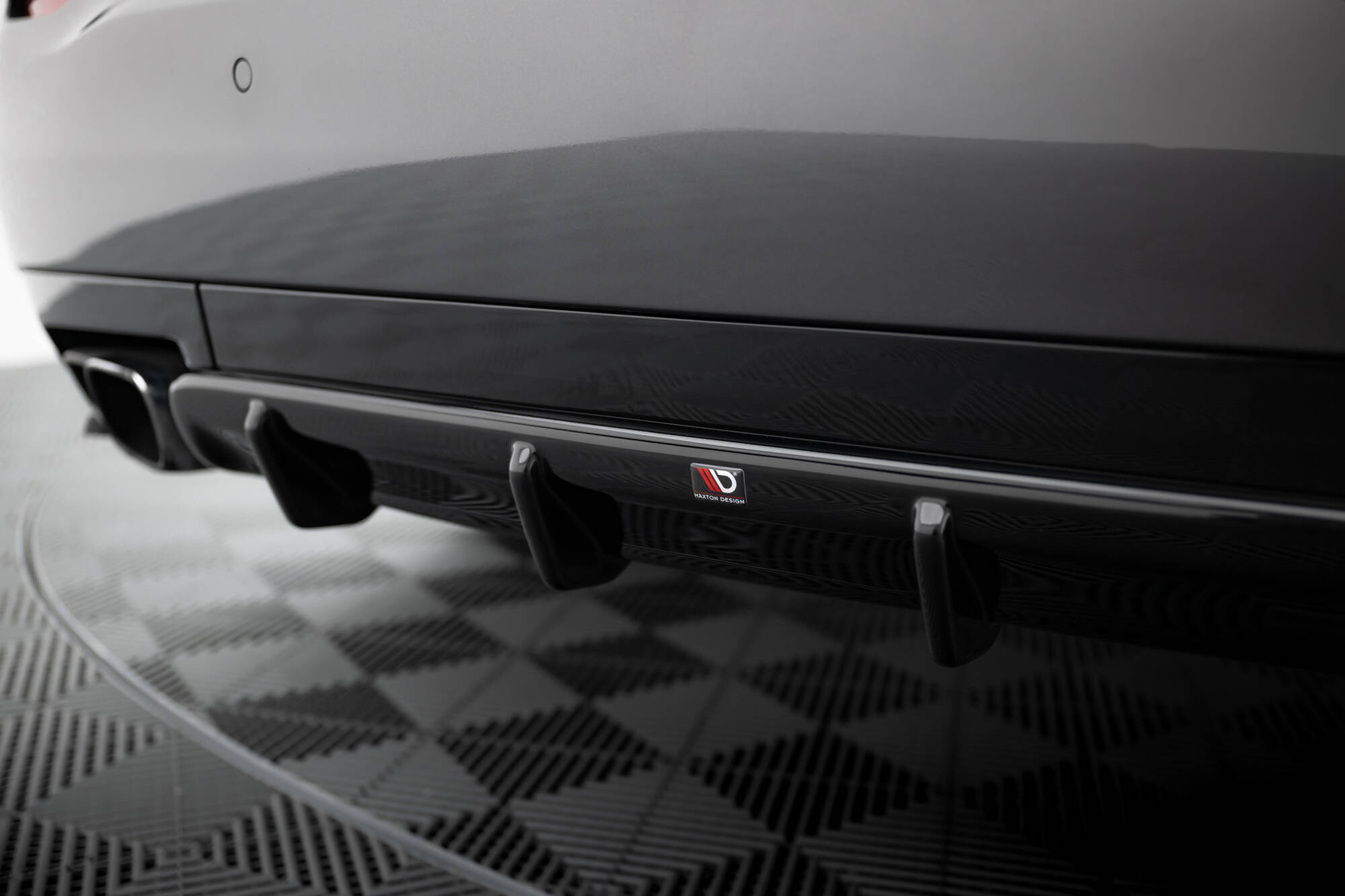 Rear Diffuser Maserati Quattroporte Mk6 Pre-Facelift (2013-2016) - 2
