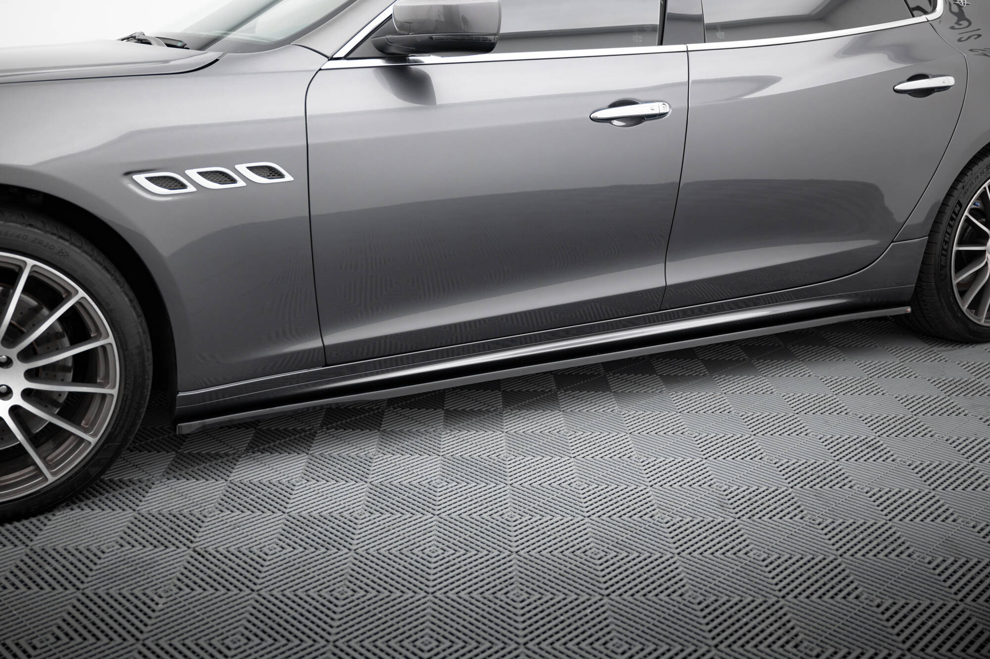 Side Skirts Splitters Maserati Quattroporte MK6 Pre-facelift (2013-2016) - 4
