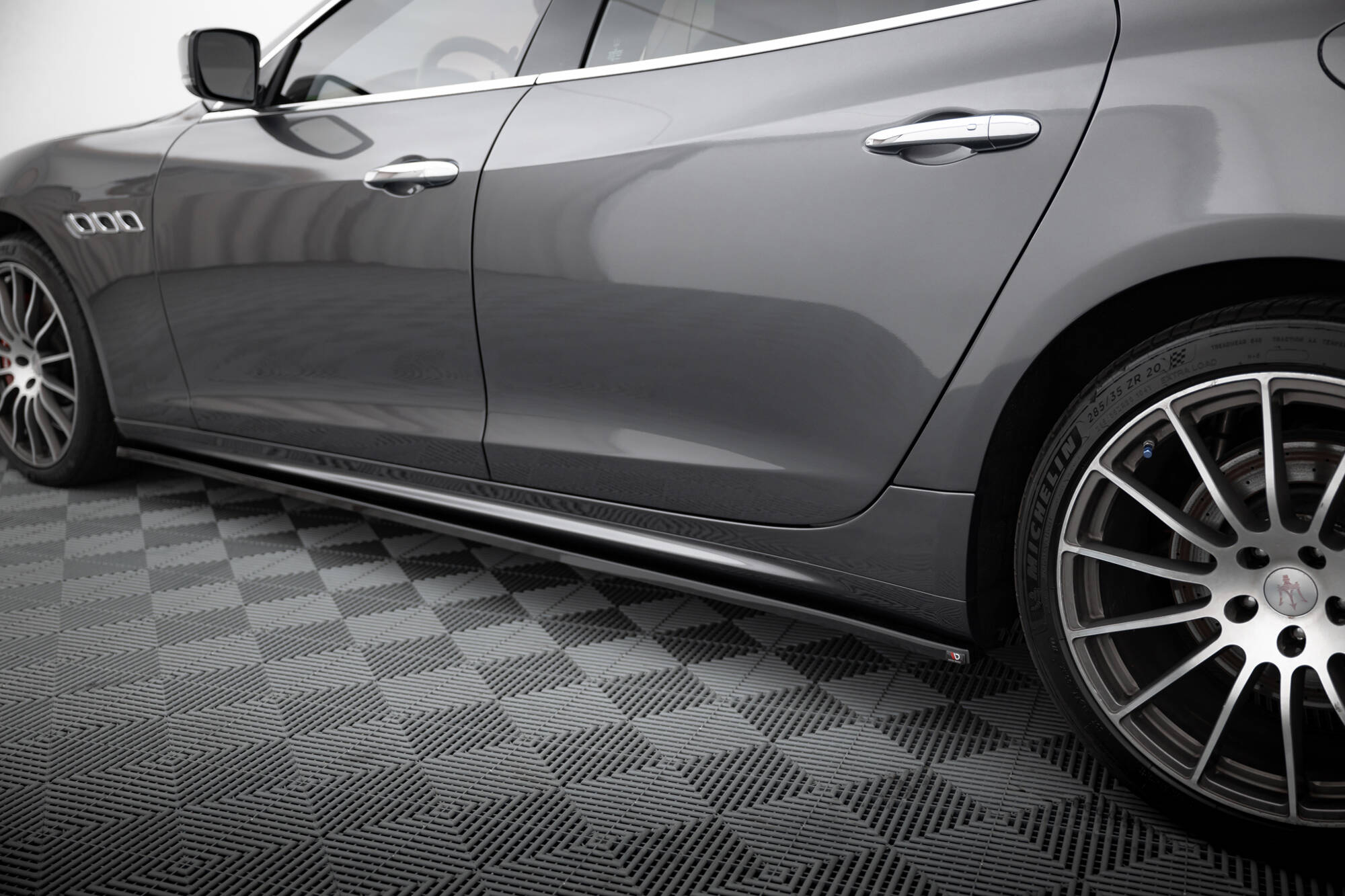 Side Skirts Splitters Maserati Quattroporte MK6 Pre-facelift (2013-2016) - 3