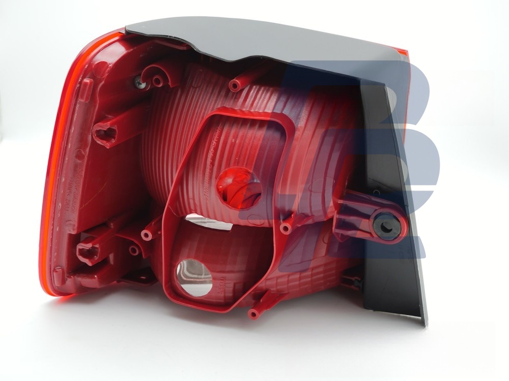Tail Light Red/Clear Right Side TYC for VW Touran 2010–2015 - 3