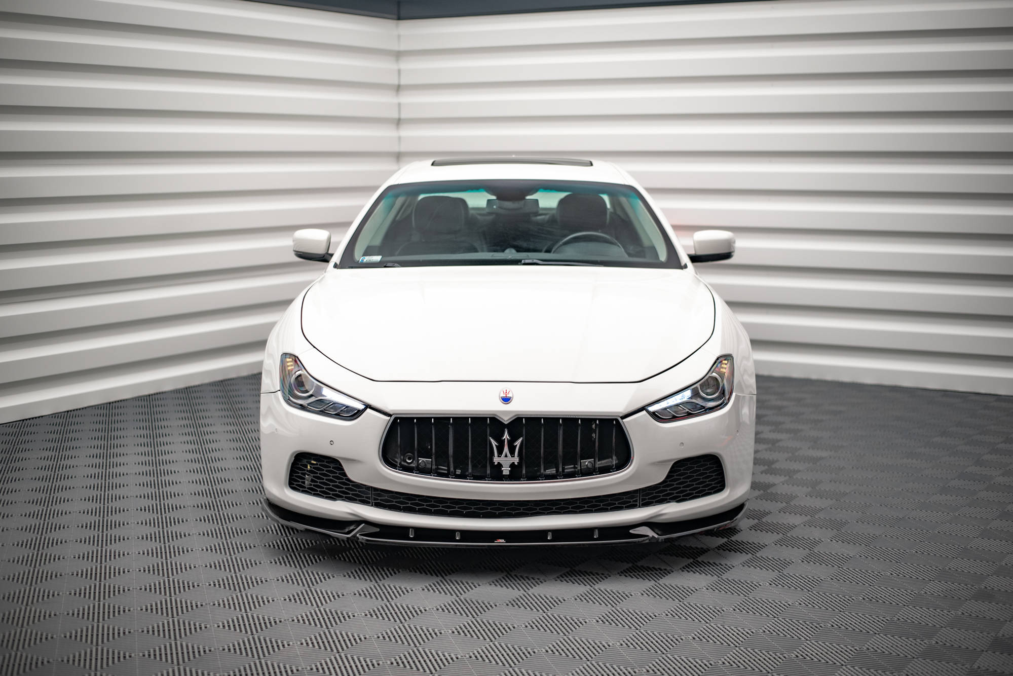 Front Splitter V.2 Maserati Ghibli MK3 (2013-2017) - 2