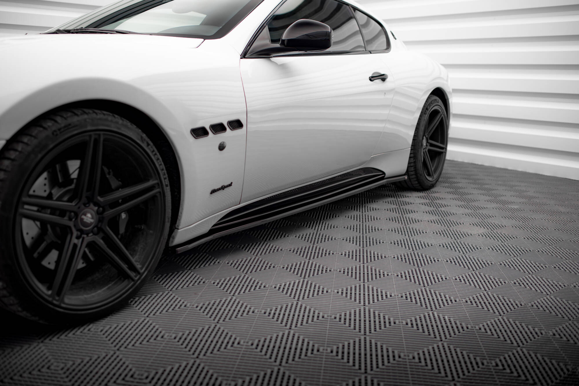 Side Skirts Diffusers Maserati Granturismo S Mk1 - 2