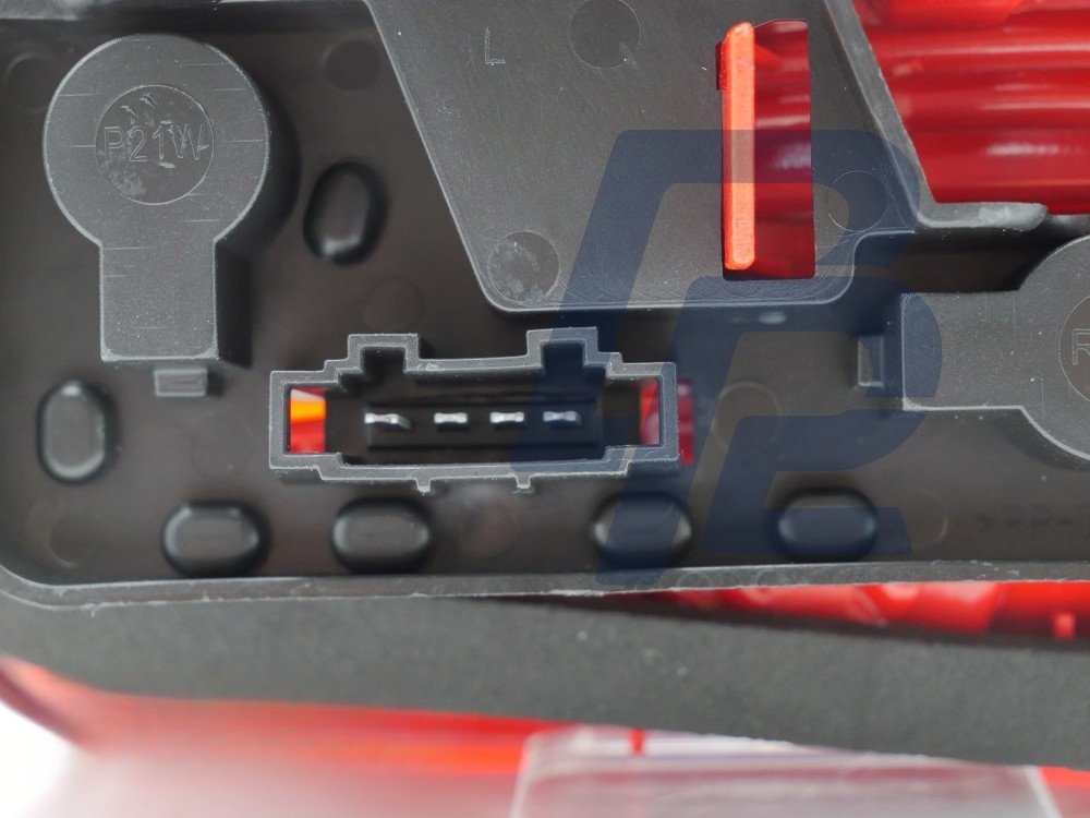 Tail Light Red/Clear Right Side TYC Flap for VW Jetta 2011–2014 - 2
