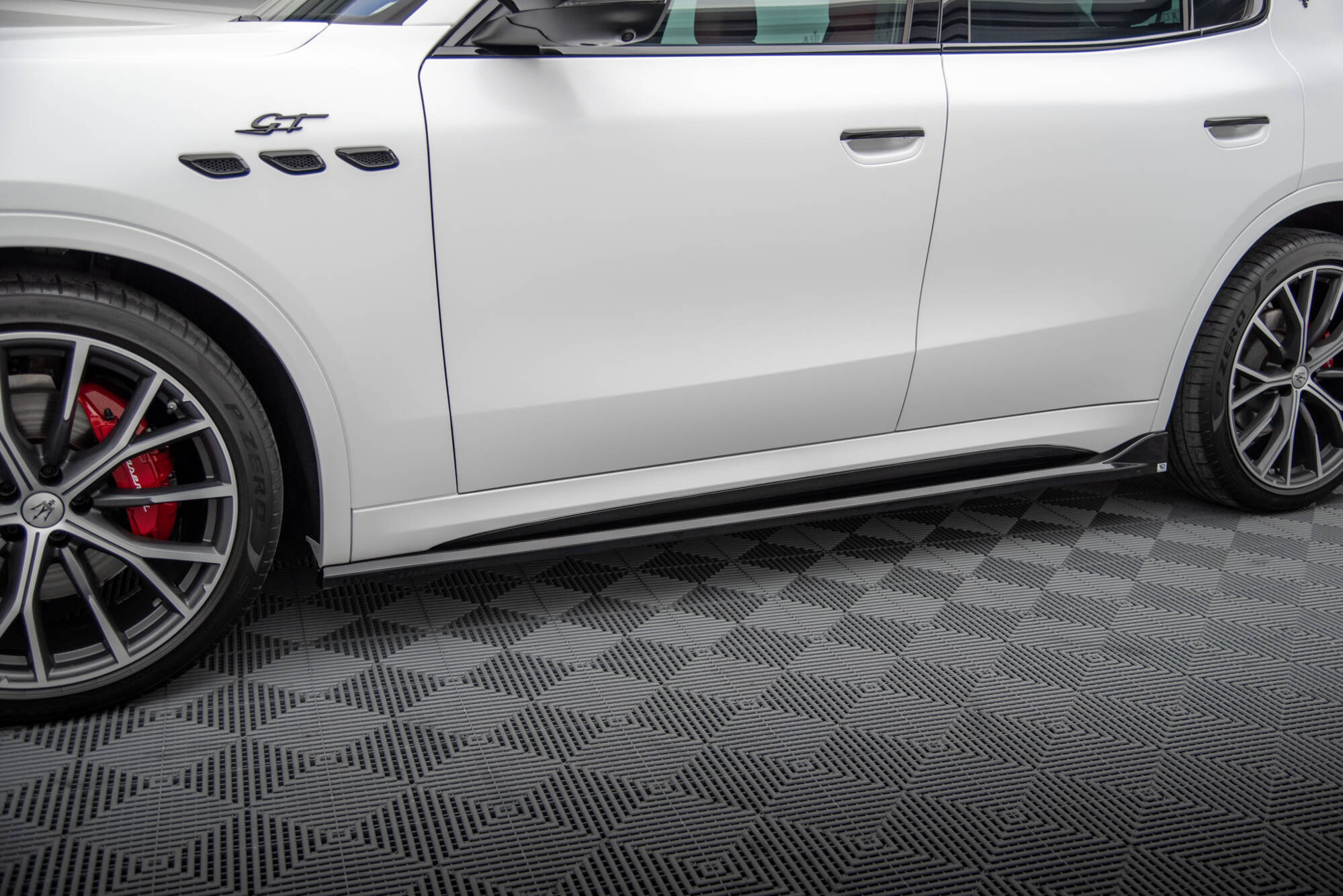 Side Skirts Diffusers Maserati Grecale GT / Modena Mk1 - 3
