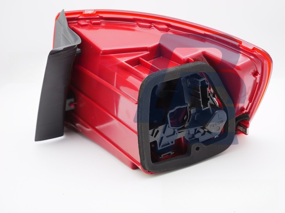 Tail Light Red/Clear Left Side TYC for VW Jetta 2011–2014 - 3